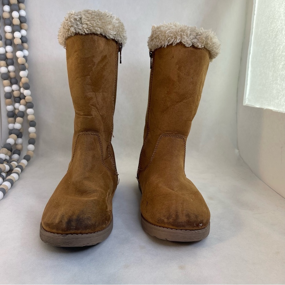 Cat & Jack Tan Suede Boots with Fur Lining for girls Size 1